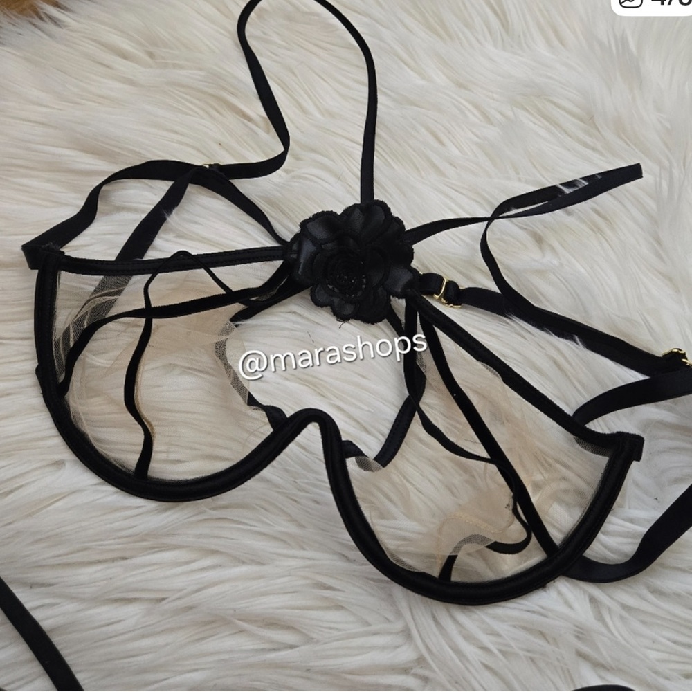 Lingerie Set - Picture 7 of 14